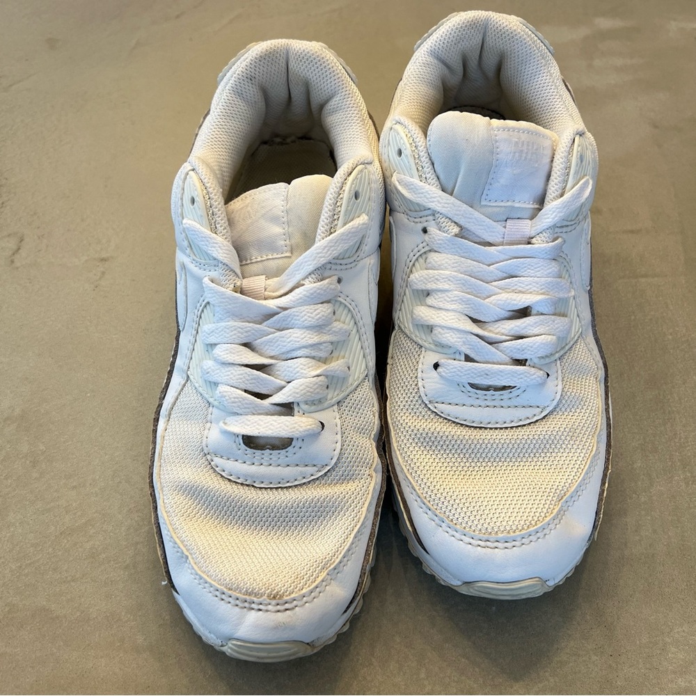 NIKE Air Max 90 Sneakers, White,‎ 9 - Picture 9 of 15